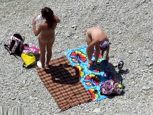 Спящей жене ночью приходит брат мужа секс