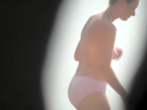 Секс с большегрудой телкой в номере отеля