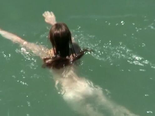 Лесби секс с переводом кензи ривз