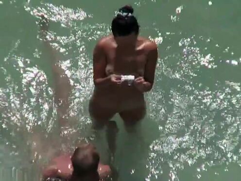 Секс небритых молоденьких мулаток в писю