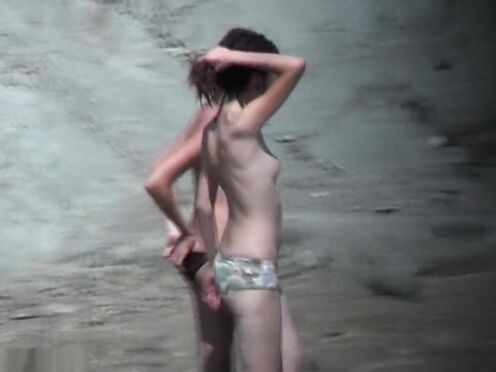 Секс видео азиатки насильно отец и дочь