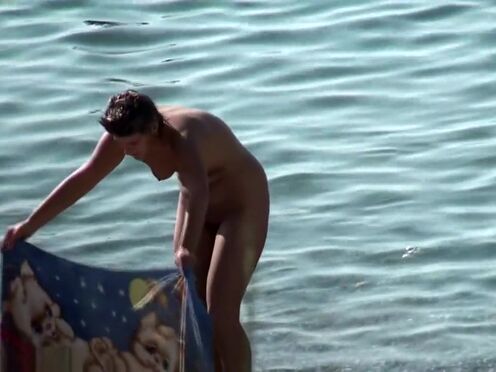 Маленький членом опитни трахается разными позами секс