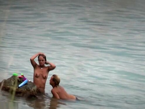 Сует спящей в ротик секс видео