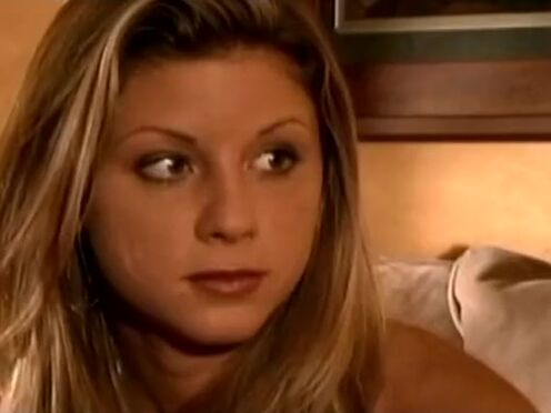 Трахнул красавицу в мини юбке