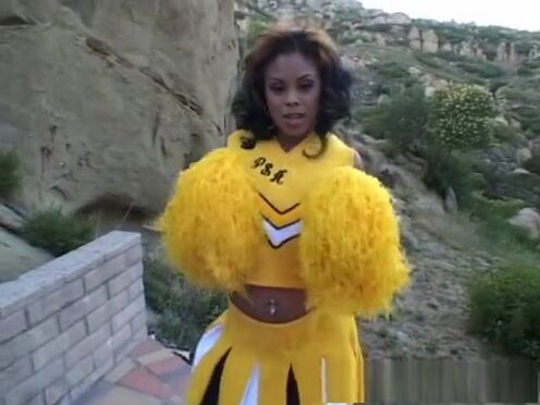 Домашка в красивом белье порно видео