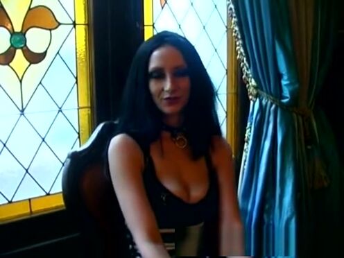 Анальный русский секс в миссионерской позе