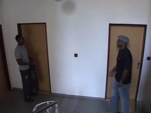 Супруги ночью в спальне скрытая камера секс