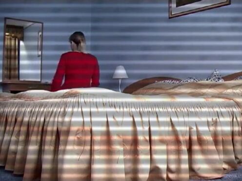 Смотреть порно мама в платье и трусиках