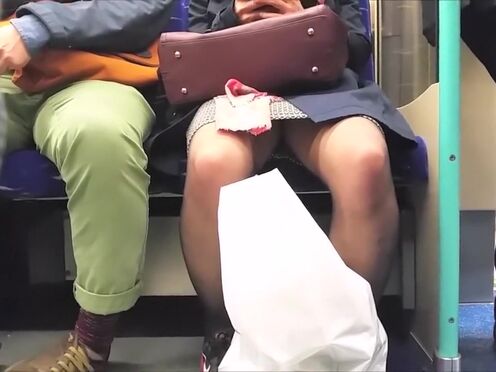 Порно в обтягивающих леггинсах насилие