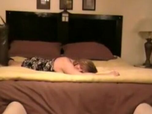 Смотреть порно мамки ганг банг