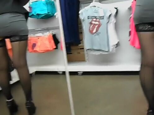 Секс в школе в женском туалете