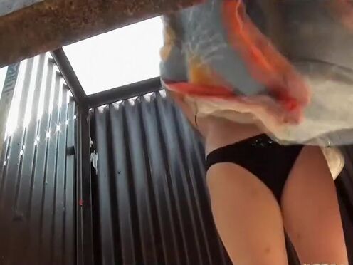 Транссексуал дрочит член и ебет мужика порно