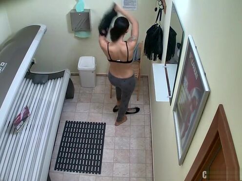 Порно зрелую красавицу за спиной у мужа