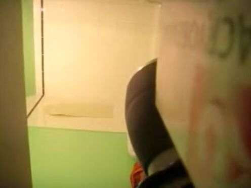 Жестко трахнул под одеялом