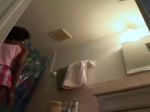 Порно мужик трахает чужую женщину реальное