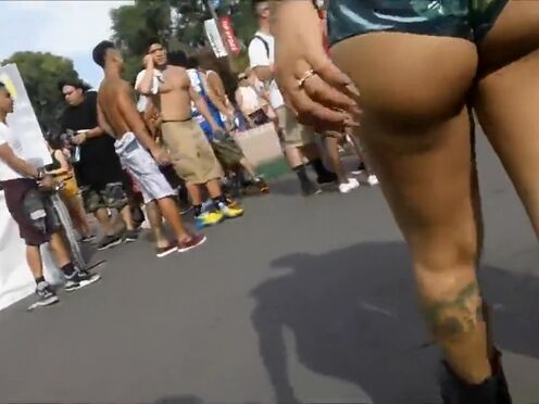 Красивый секс втроем любительское видео