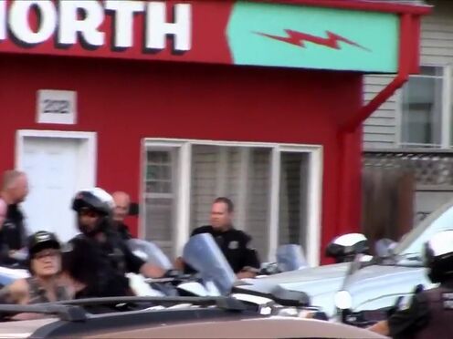 Порно телка в очках глубокий минет