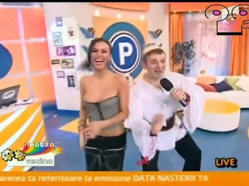 Бесплатно секс заставили на метро и автобуса