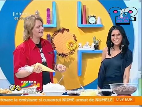 Секс в примерочной с стройной телки