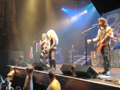 Взаимная мастурбация брата и сестры домашнее порно