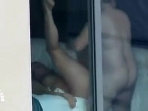 Молодая японка пошла по рукам порно