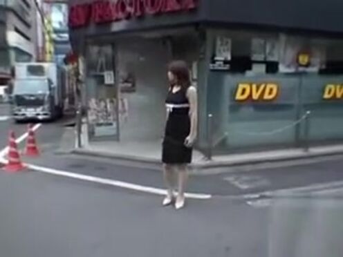 Видео секс маладая девушки целка и собака