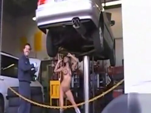 Порно фемдом мистресс сквирт в рот рабу