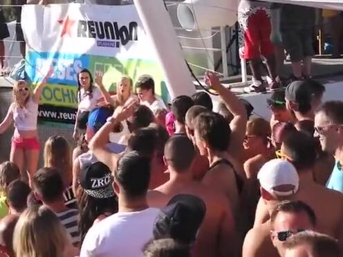 Бесплатно порно директор ебет мать ученика