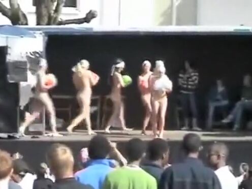 Порно фильмы исторические семейные секс с родственниками