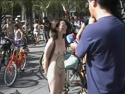 Хочу трахнуть старуху в жопу