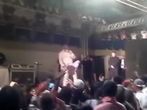 Порно фильмы племянник изнасиловал зрелое русское тетя