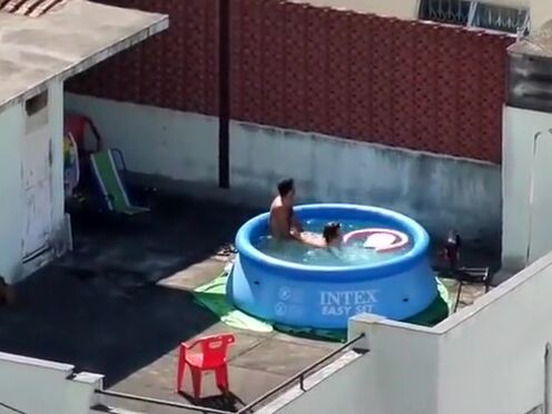 Секс лесби лижет киску больница