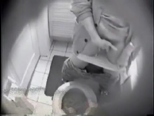 Жена устроила дома секс в троем гиф