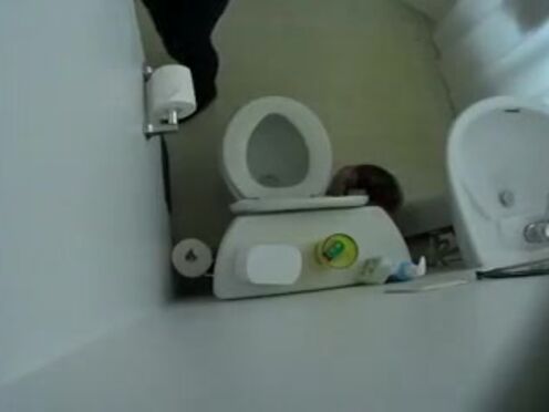 Бабушка после школы подрочила внуку член порно