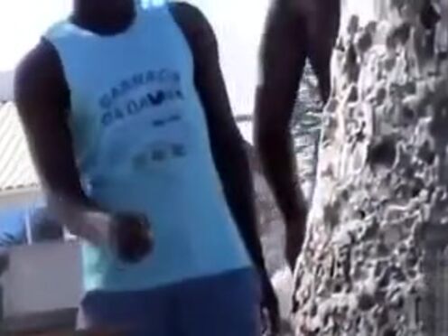 Порно отчим зашел дочке спальню