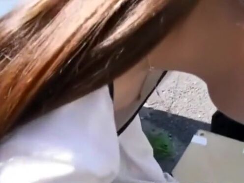 Девка с зажимами на сосках грубо трахают