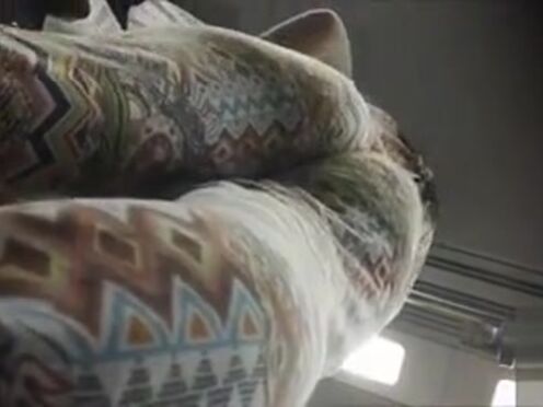 Новое порно видео сперма вытекает из пизды