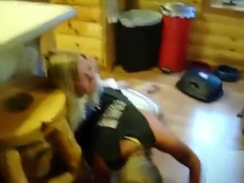 Секс многом и одна женщина