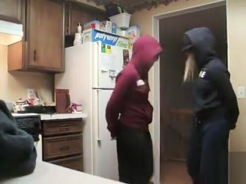 Смотреть бесплатно порно тетя увидела племянника стояк