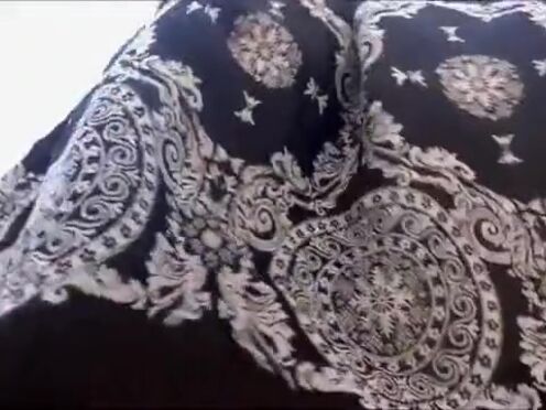 Молодые парни жарят матюрок порно