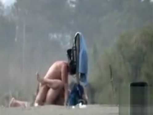 Секс на природе с аппетитной женщиной частное