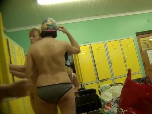 Среднего возраста телки русские в сауне трахаются