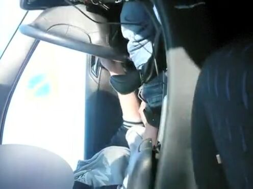 Трахают сестру по очереди порно постановка