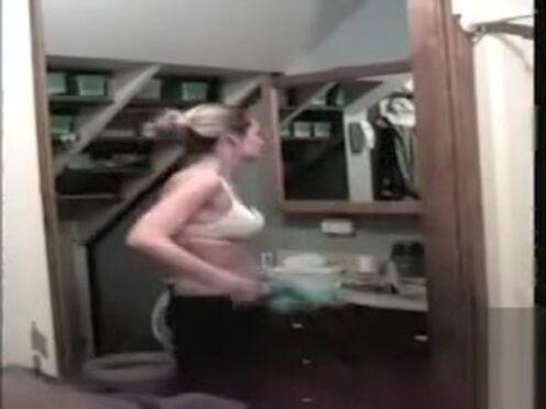 Свингеры в публичном доме секс