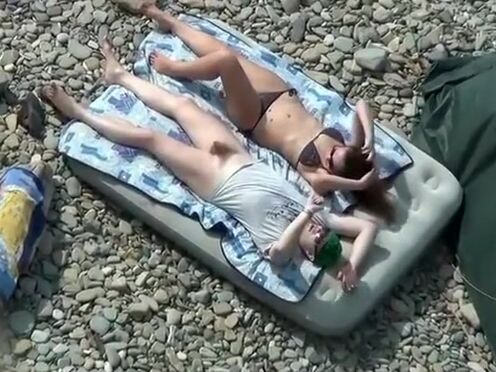 Порно видео анал текущие девки пышки