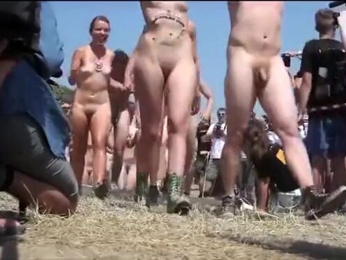 Порно девушку зоофилку ебет свинья