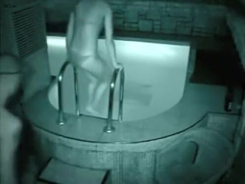 Женщины с пышными формами любят секс