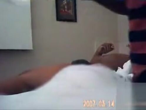 Секс лохматых полных в гараже