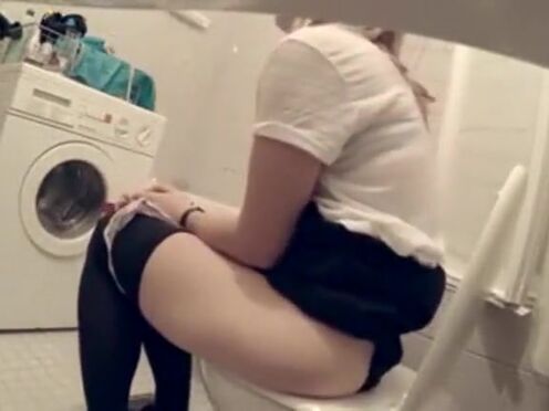 Порно усыпил и трахнул мать как шлюху