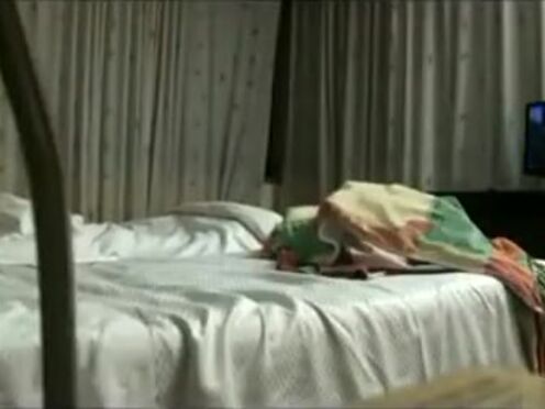 Скрытая камера в школьной раздевалке порно смотреть